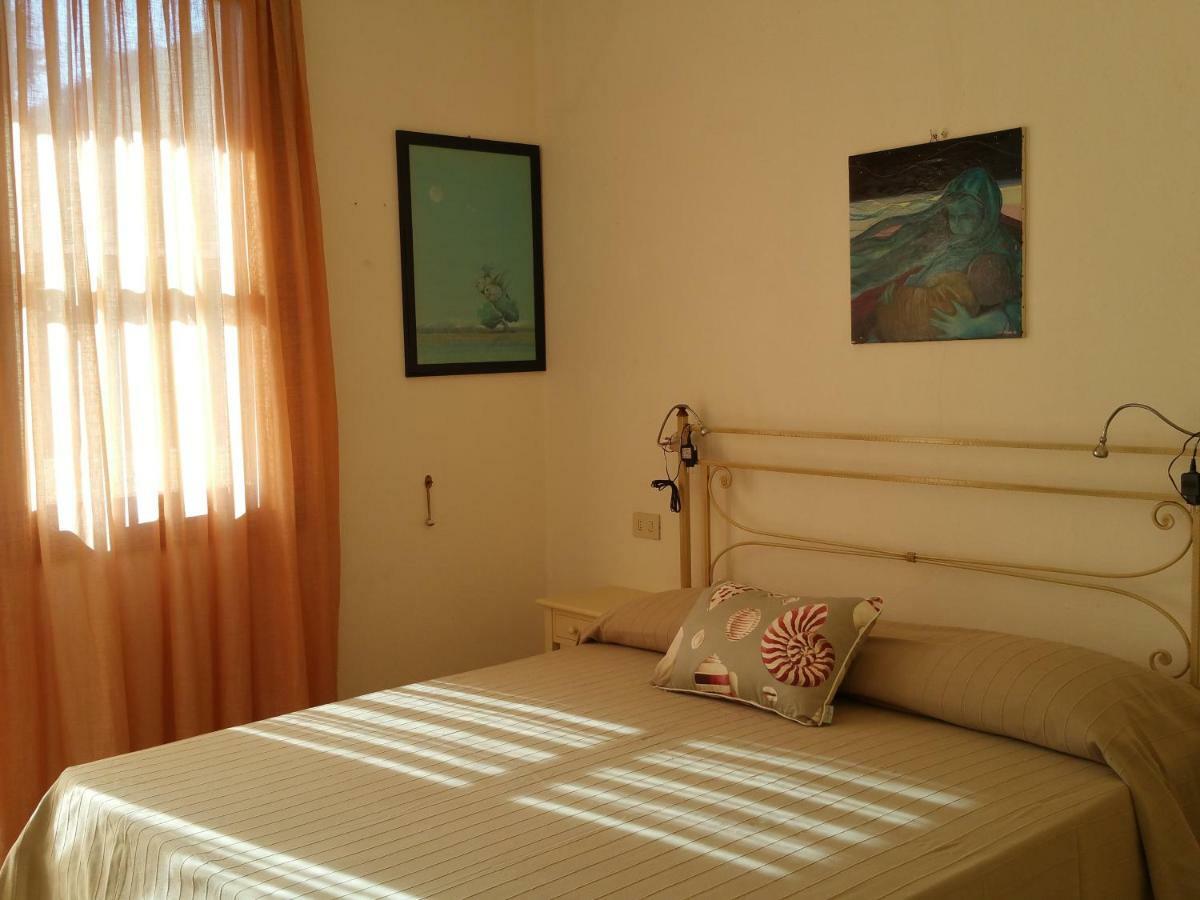 Residence Frontemare Santa Teresa Gallura Kültér fotó